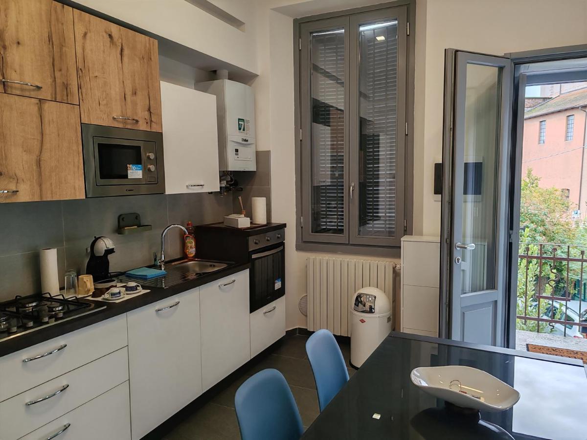 Appartamenti Lungo Fiume Sesto Calende Exteriör bild